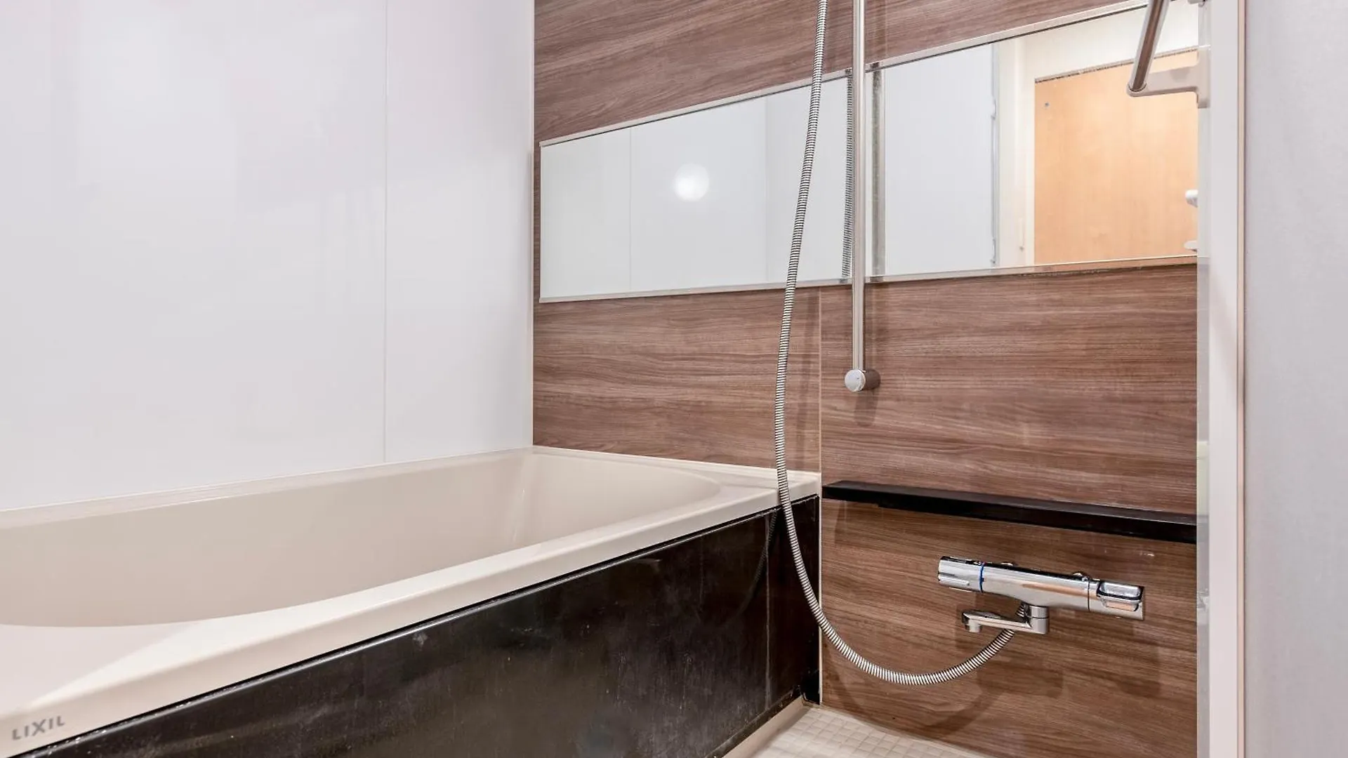 Creazione Akasaka Apartman Tokió