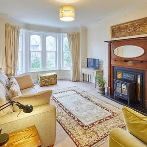 Host & - The Garden Flat Scarborough